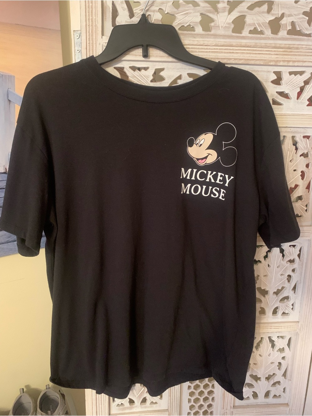 Disney’s Short-Sleeve Shirt with Disney’s graphic prints on front and back, XL